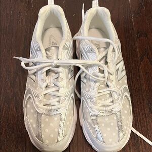 New Balance Women's White Polka Dot Sneakers 9